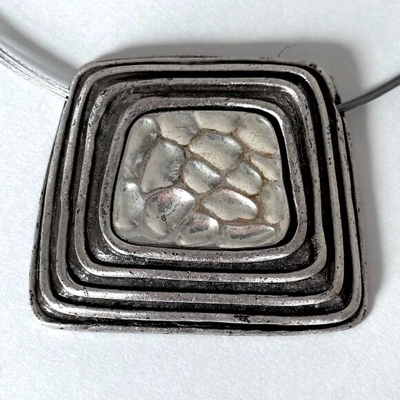 CHICO'S Textured Pewter Abstract Square Pendant Necklace 20.5” Statement Vintage - Picture 4 of 4